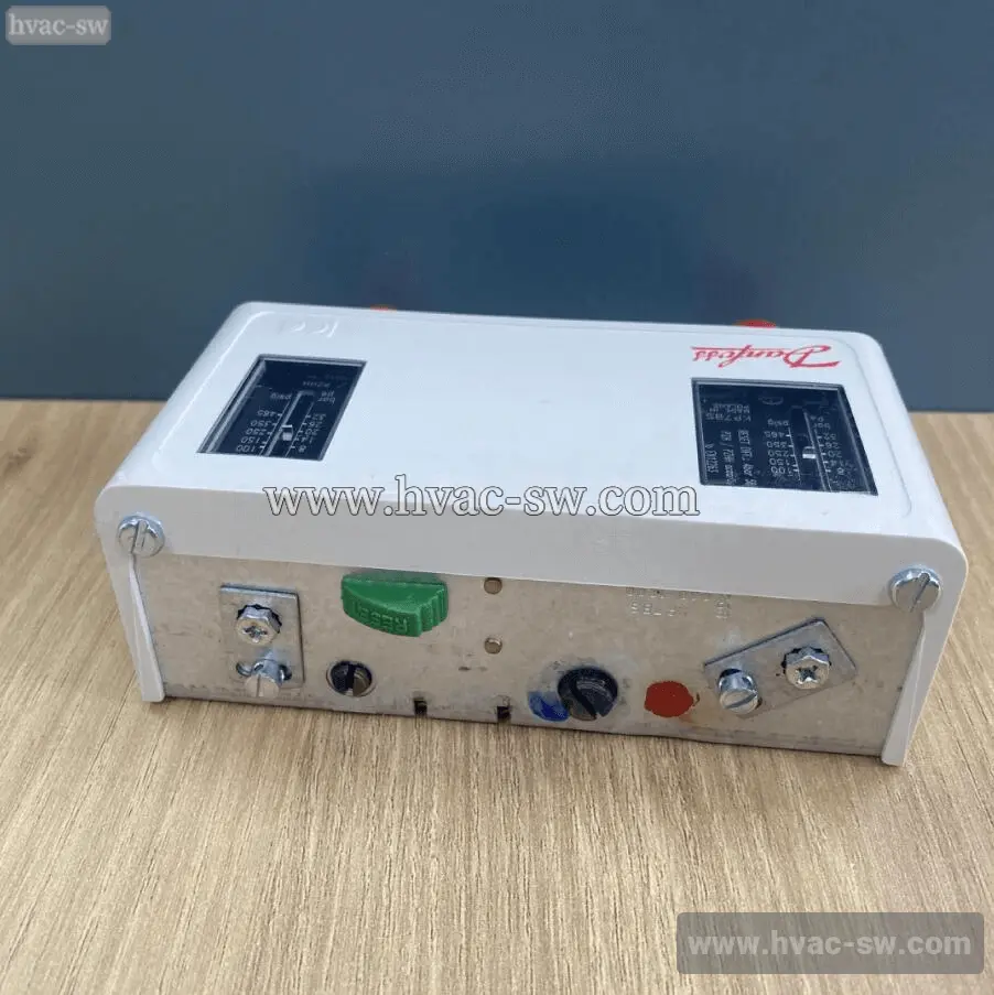 DANFOSS 060-120066 Pressure Controller KP7BS -picture-3