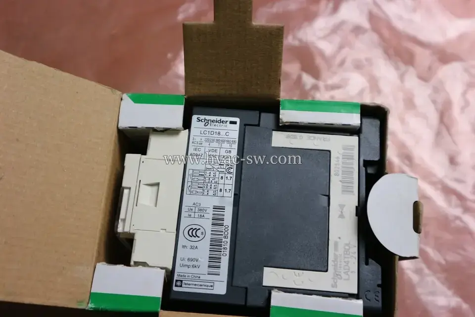 Schneider Electric LC1D18BD 3-Pole 24V DC AC Contactor -picture-4