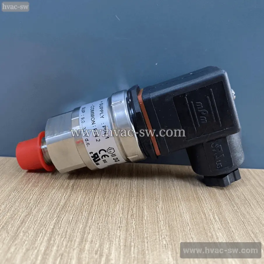 Danfoss 060G2115 AKS 33 Pressure Sensor -picture-1