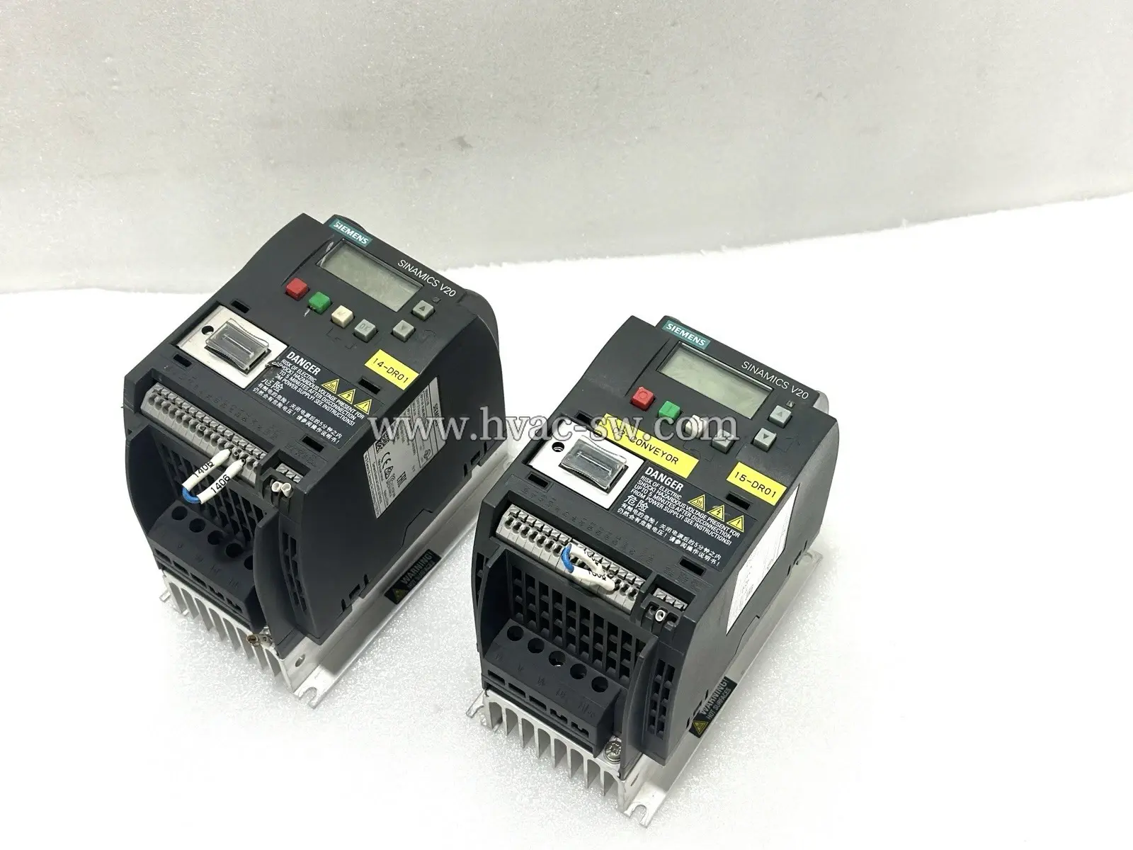 Siemens SINAMICS V20 6SL3210-5BE17-5UV0 compact inverter for 380-480V motors
