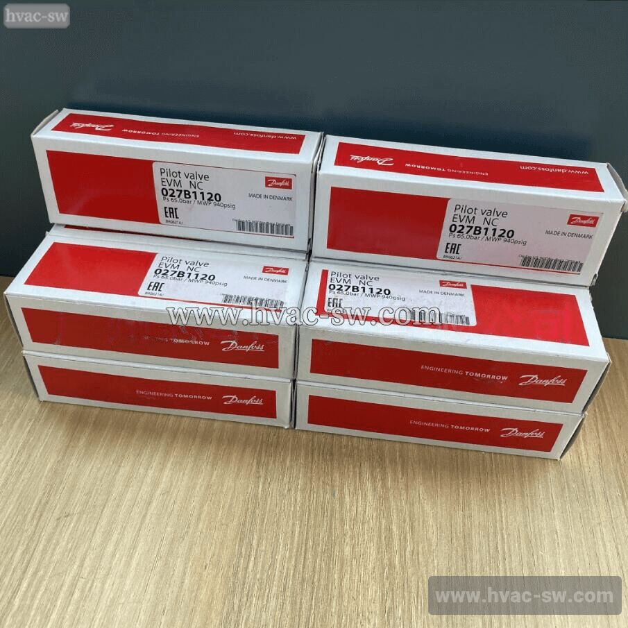 Danfoss 027B1120 Solenoid Pilot Valve New -picture-2